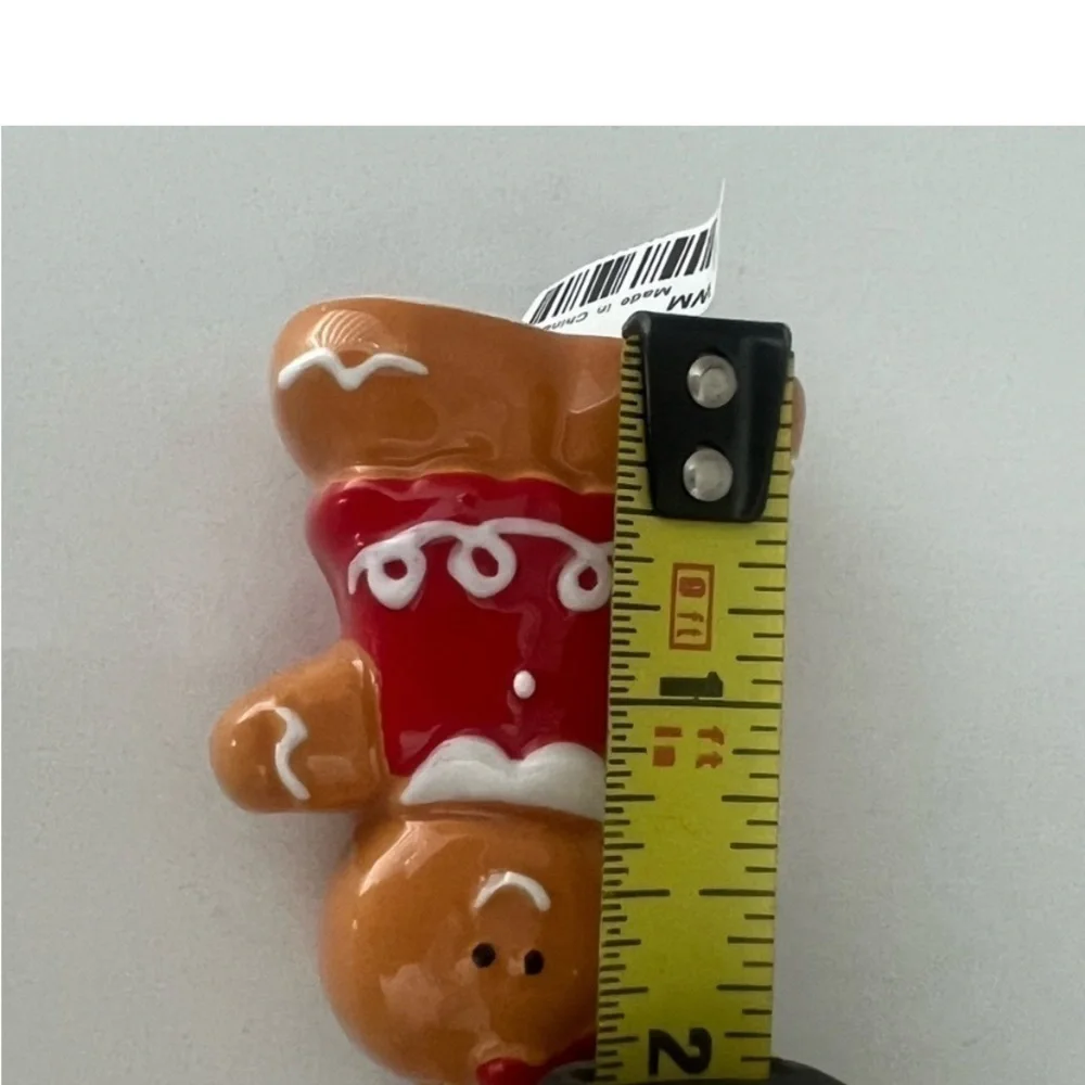 Gingerbread mini ceramic 🎄🎅🏽 salt & pepper shakers